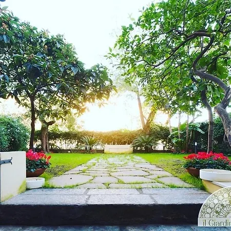 Il Giardino Falcone Bed & Breakfast