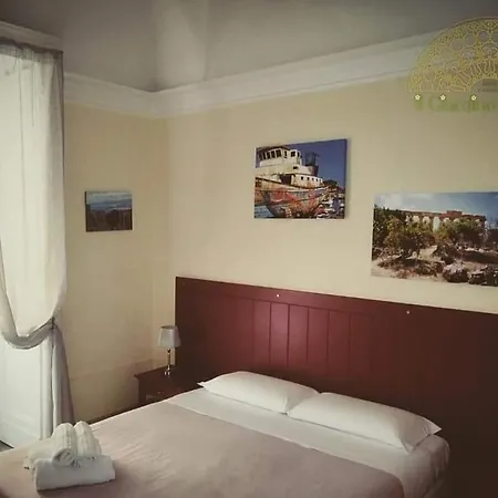 Alojamento de Acomodação e Pequeno-almoço Il Giardino Falcone Catânia